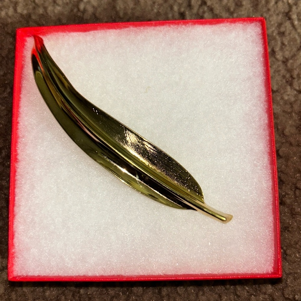 Authentic Vintage Christian Dior Gold Plated Brooch